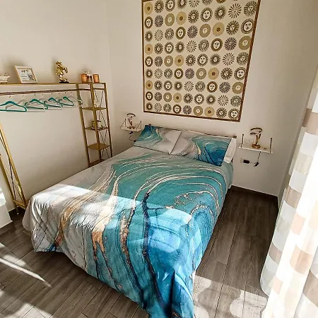 Afrodite Πανσιόν